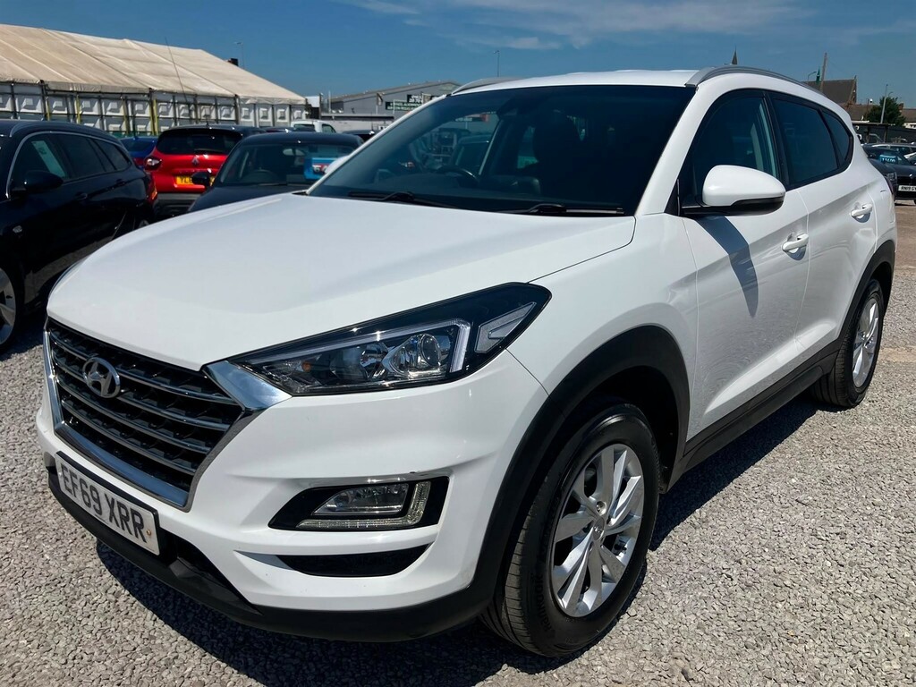 Hyundai Tucson 1.6 Gdi Se Nav Euro 6 Ss EF69XRR White #3
