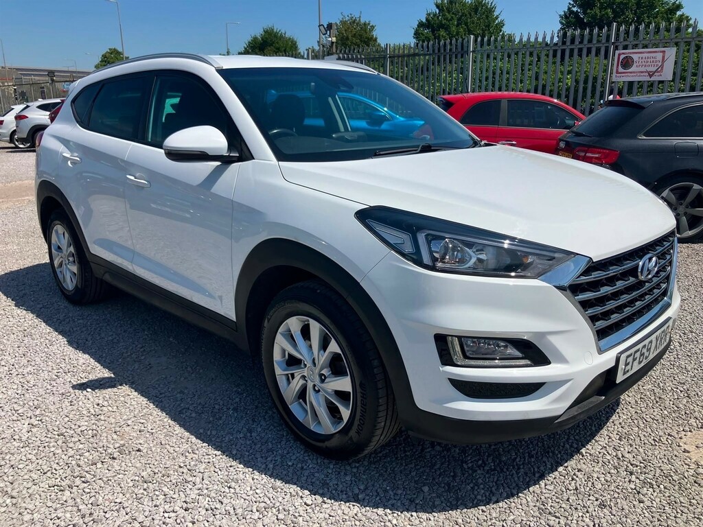 Hyundai Tucson 1.6 Gdi Se Nav Euro 6 Ss EF69XRR White #6