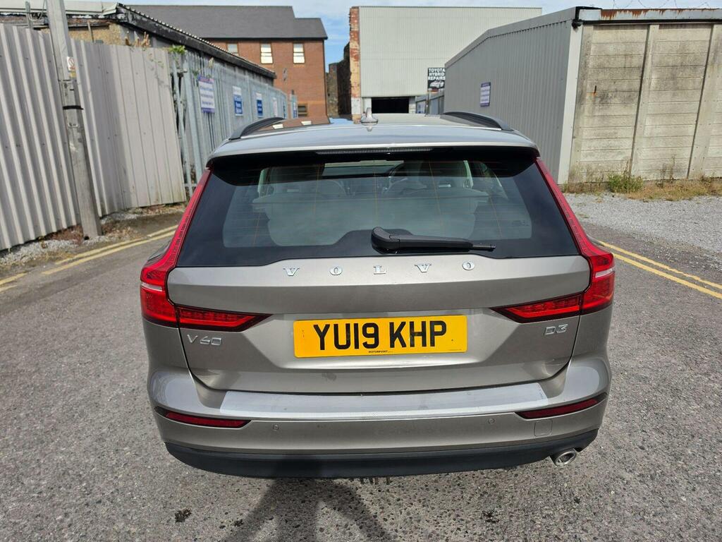 Volvo V60 Estate 2.0 D3 Momentum Plus Euro 6 Ss 2019 YU19KHP Grey #5