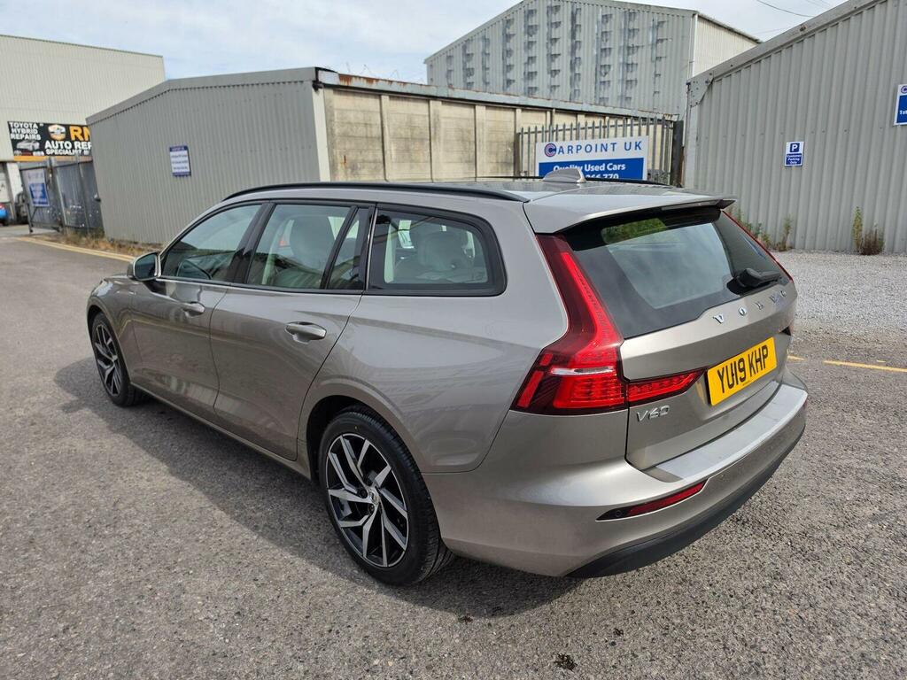 Volvo V60 Estate 2.0 D3 Momentum Plus Euro 6 Ss 2019 YU19KHP Grey #4