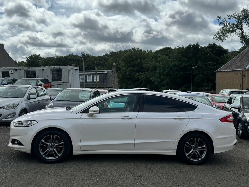 Ford Mondeo 2L Titanium White #6