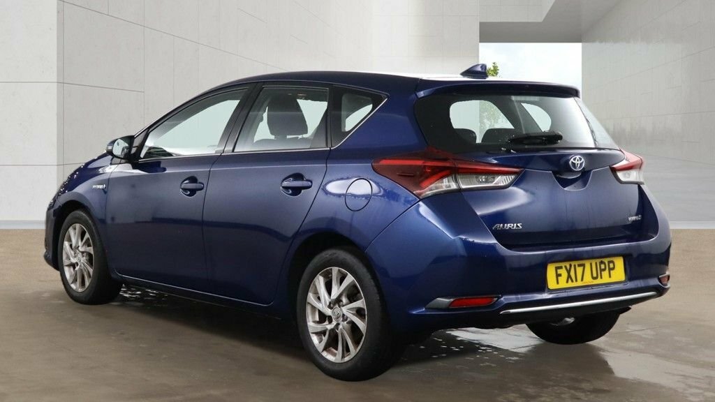 Toyota Auris 1.8L Business Edition Blue #3