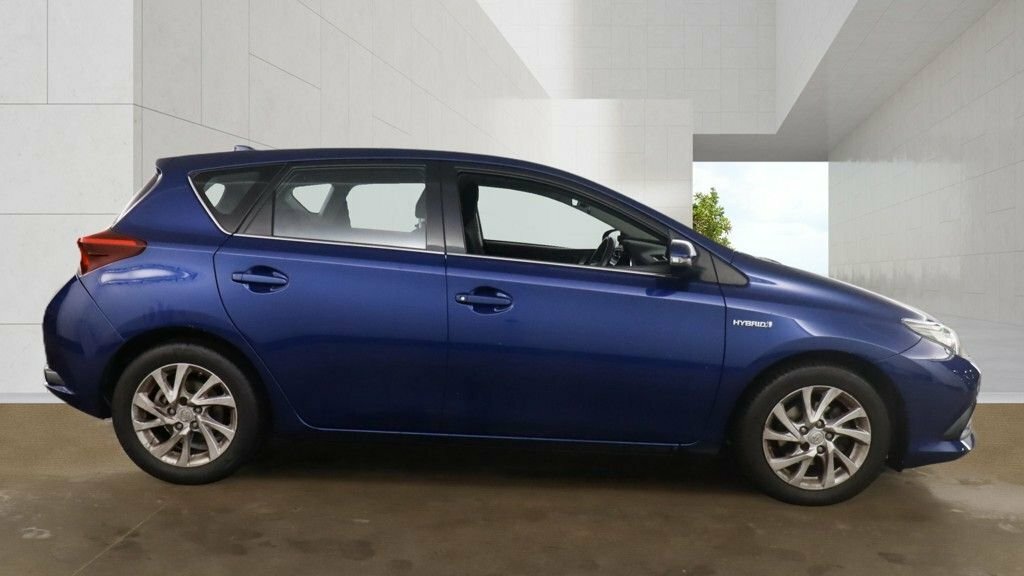 Toyota Auris 1.8L Business Edition Blue #5