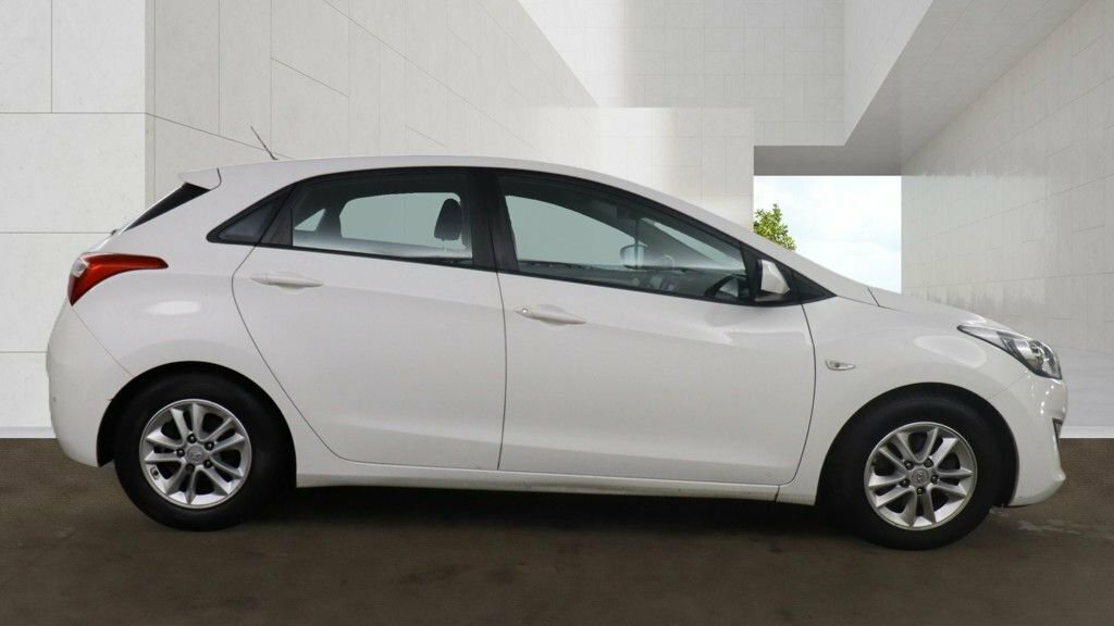 Hyundai I30 1.6L Active White #5