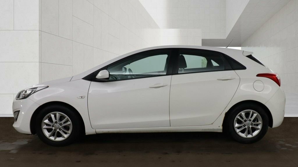 Hyundai I30 1.6L Active White #6