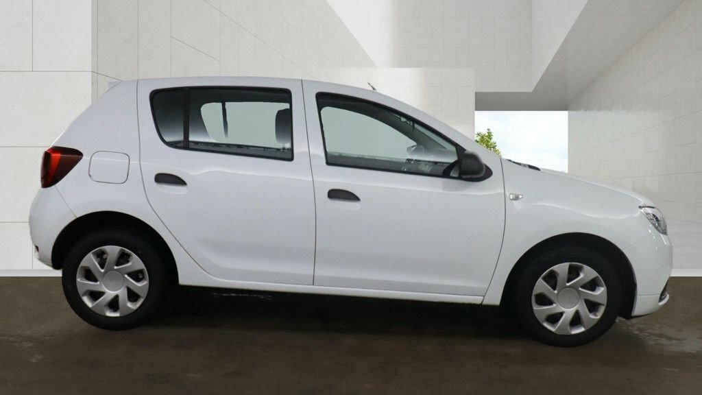 Dacia Sandero 1L Essential White #5