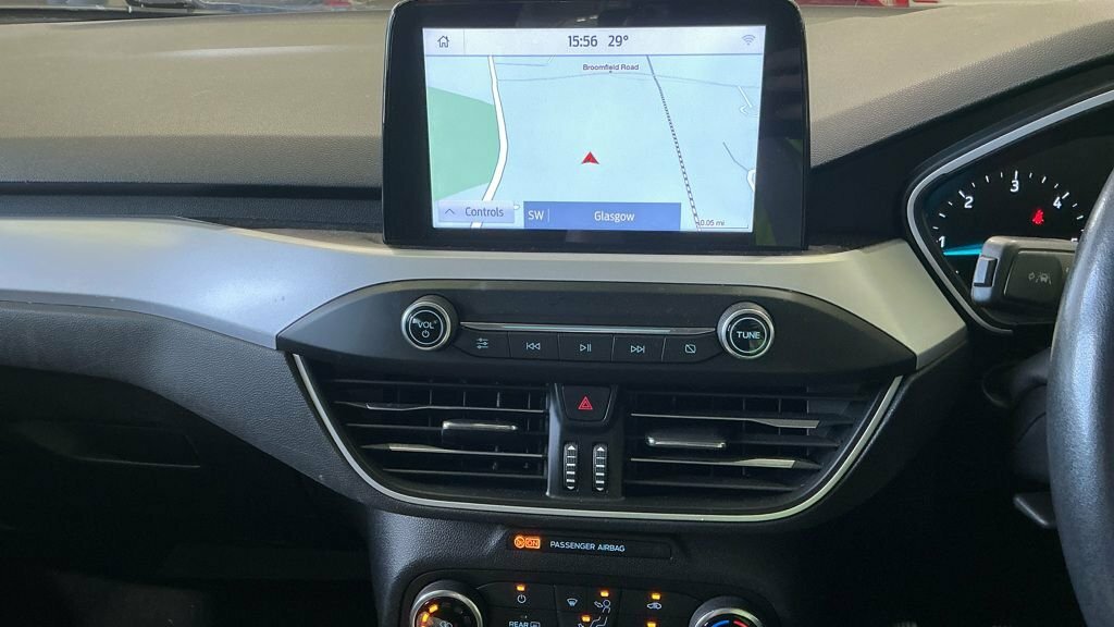 Ford Focus 1.0T Ecoboost Zetec Euro 6 Ss 12,490 Click  #13
