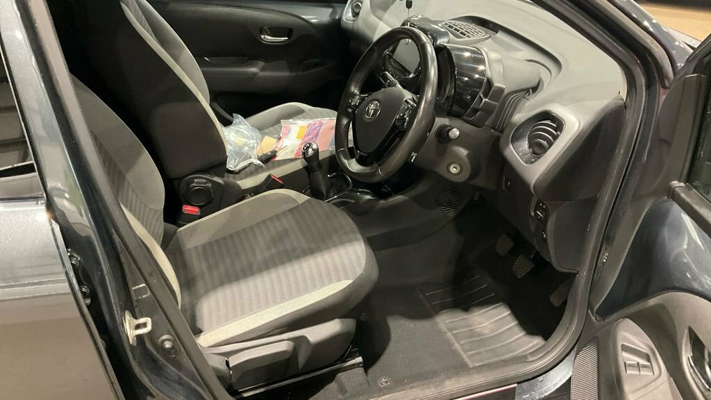 Toyota Aygo Vvt-i X-trend X-shift Grey #11