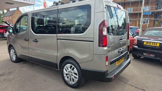 Renault Trafic 1.6 Dci Energy 27 Sport Nav Swb Euro 6 Ss Beige #6