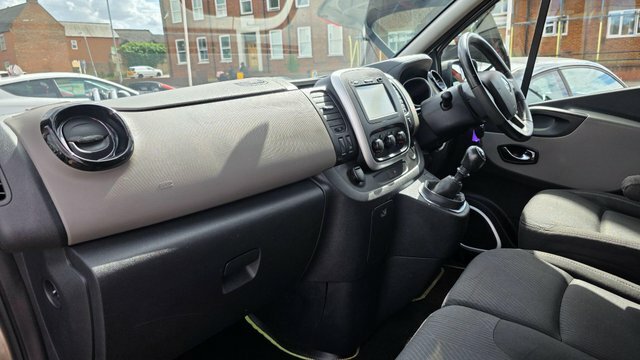 Renault Trafic 2017 1.6 Dci Energy 29 Sport Nav Crew Van Lwb Euro Grey #30