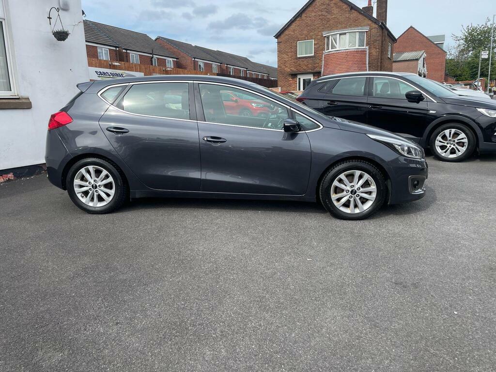 Kia Ceed 1.6 Crdi 2 Hatchback Silver #4