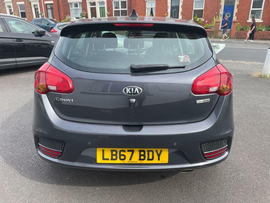 Kia Ceed 1.6 Crdi 2 Hatchback Silver #6