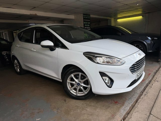 Ford Fiesta 1.5 Tdci Zetec Euro 6 S S White
