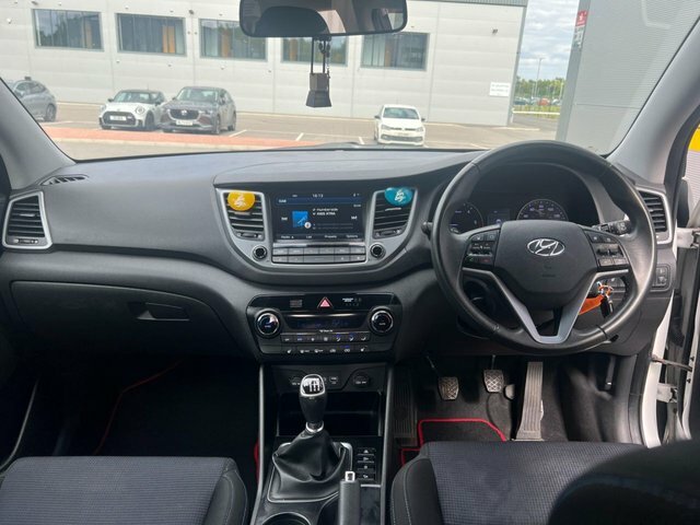 Hyundai Tucson 1.7 Crdi Blue Drive Se Nav 2Wd Silver #14