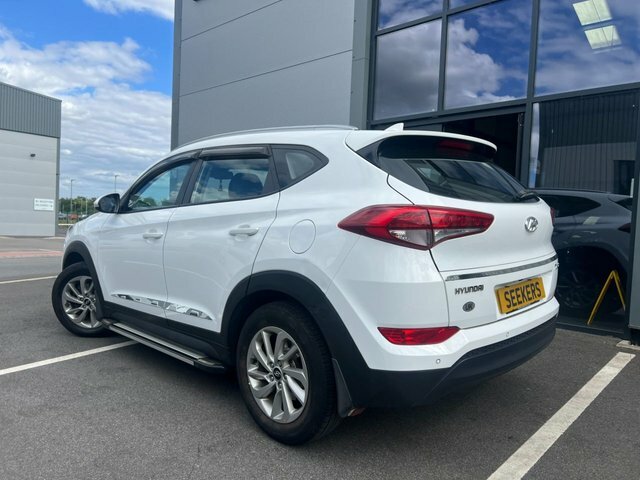 Hyundai Tucson 1.7 Crdi Blue Drive Se Nav 2Wd Silver #2
