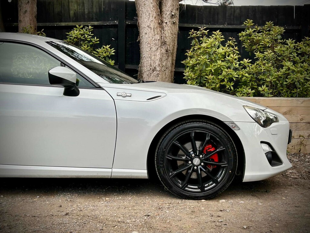 Toyota GT86 Aero D-4s White #36