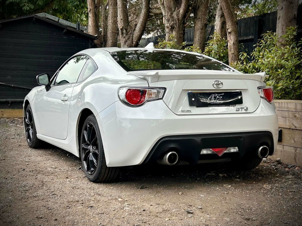 Toyota GT86 Aero D-4s White #18