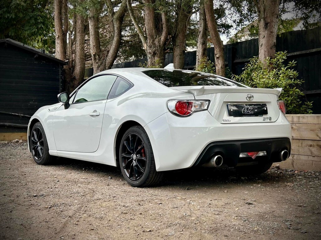 Toyota GT86 Aero D-4s White #16