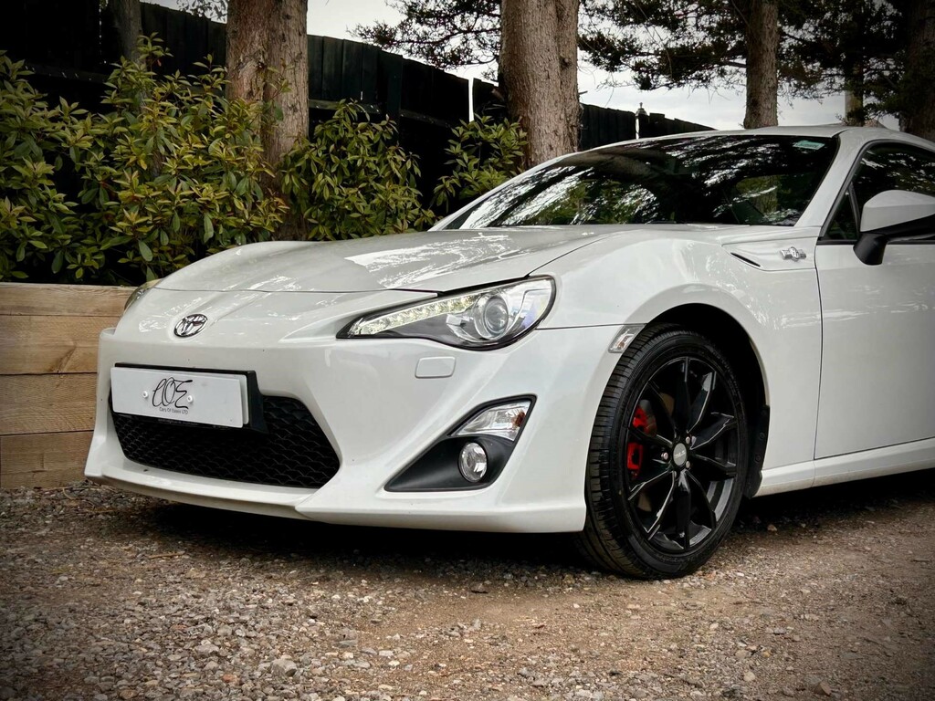 Toyota GT86 Aero D-4s White #10