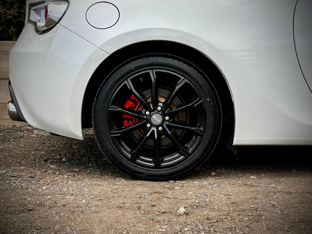 Toyota GT86 Aero D-4s White #34