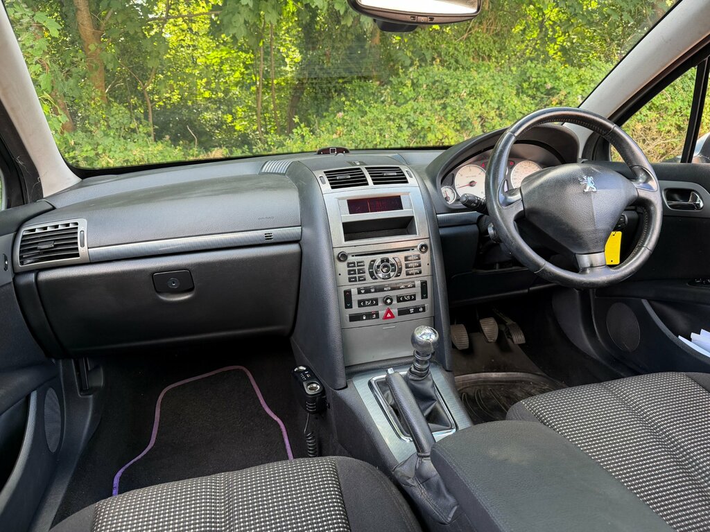 Peugeot 407 SW 2.0 Hdi Se Silver #5