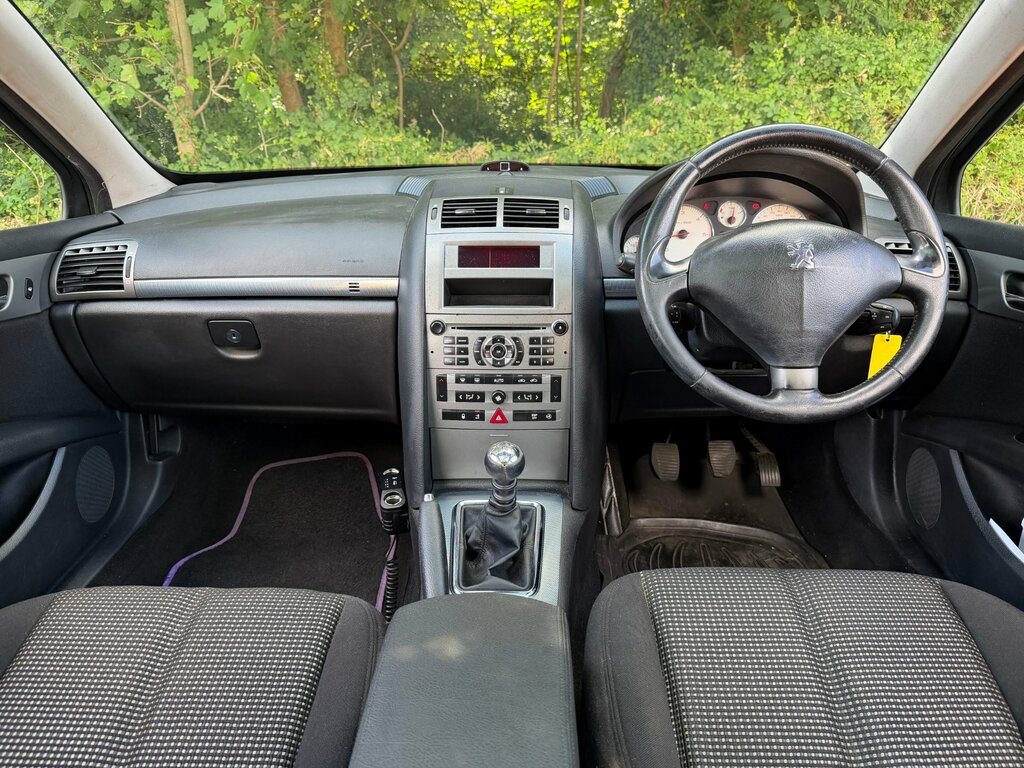 Peugeot 407 SW 2.0 Hdi Se Silver #8