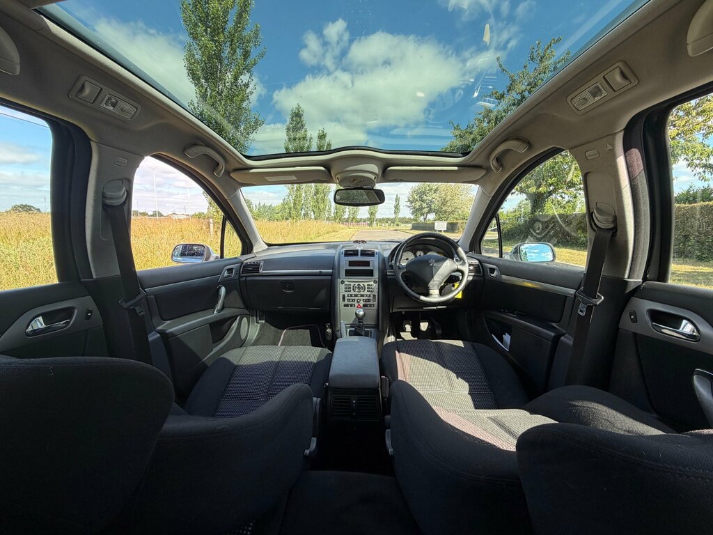 Peugeot 407 SW 2.0 Hdi Se Silver #9