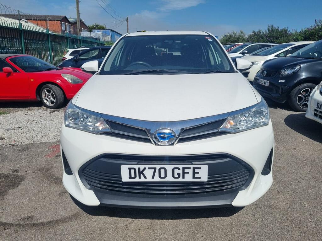 Toyota Corolla Hybrid Ulez 1.5 cc White #2
