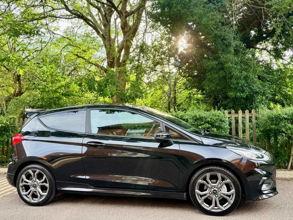 Ford Fiesta 1.0T Ecoboost Mhev Titanium X Hatchback White #1