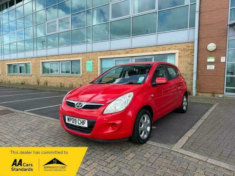Hyundai I20 1.4 Comfort Euro 4 WP09CHF Red #2