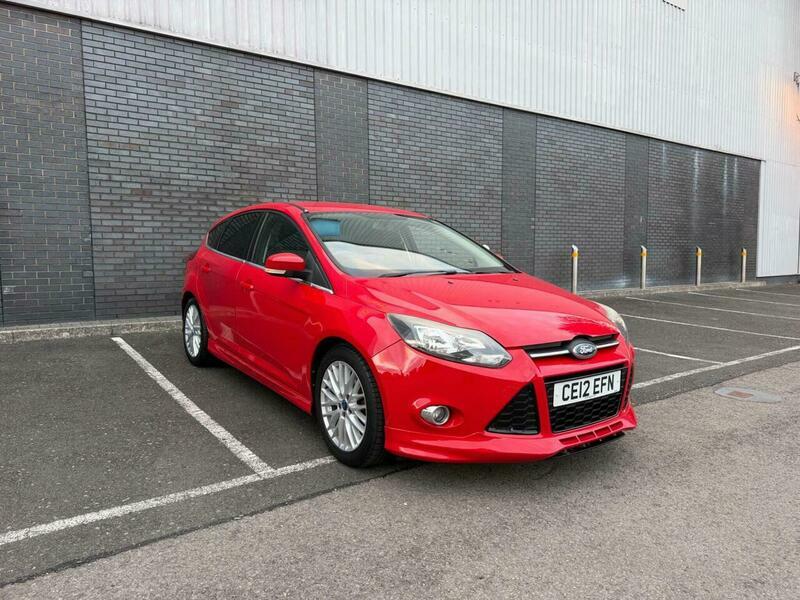 Ford Focus 1.6T Ecoboost Zetec S Red