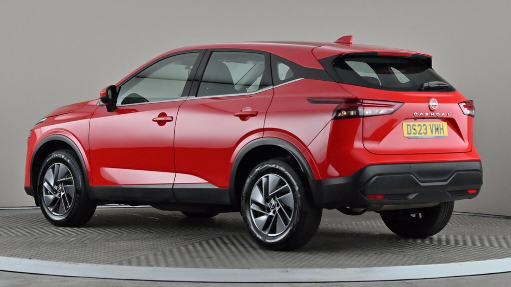 Nissan Qashqai 1.3 Dig-t Mh 158 Acenta Premium DS23VMH Red #4