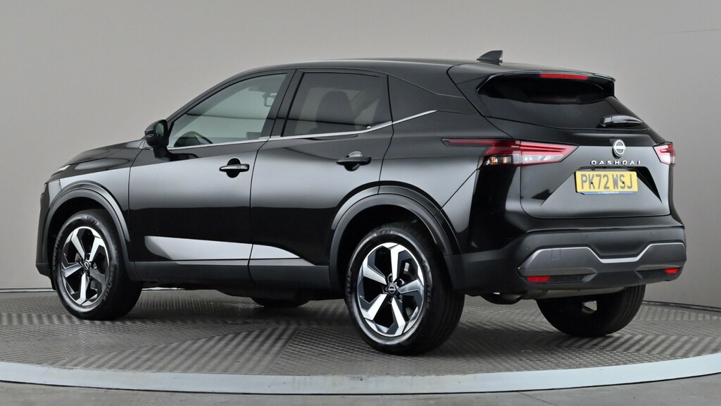 Nissan Qashqai 1.3 Dig-t Mh 158 N-connecta Xtronic Black #4