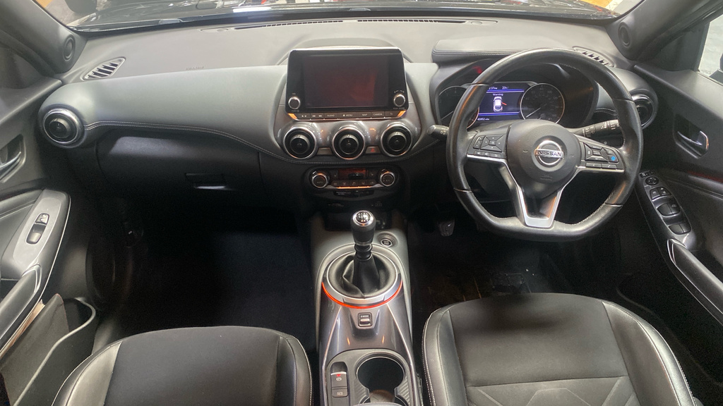 Nissan Juke 1.0 Dig-t 114 Kiiro Grey #4
