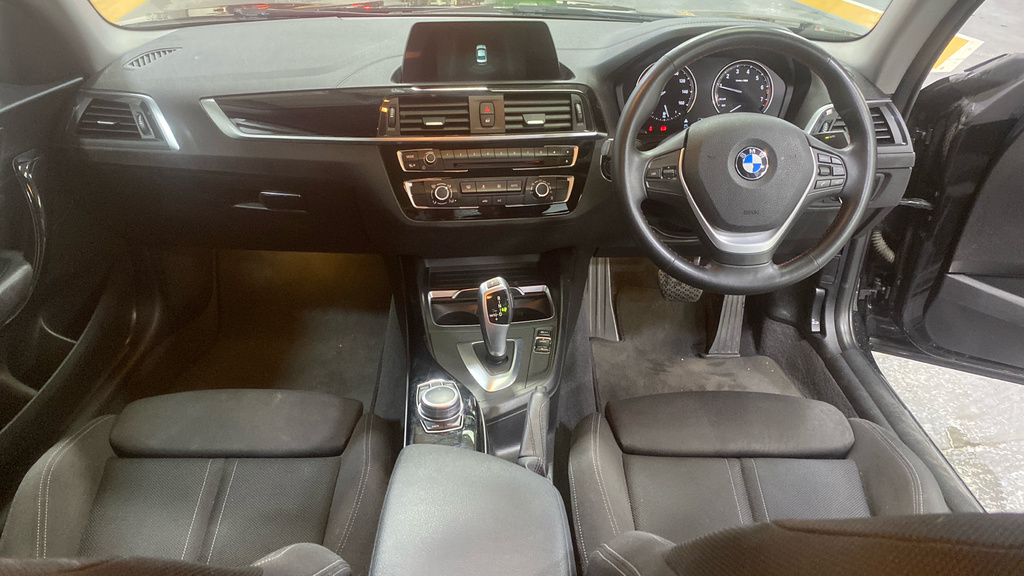 BMW 2 Series 218I Sport Nav Step Black #6