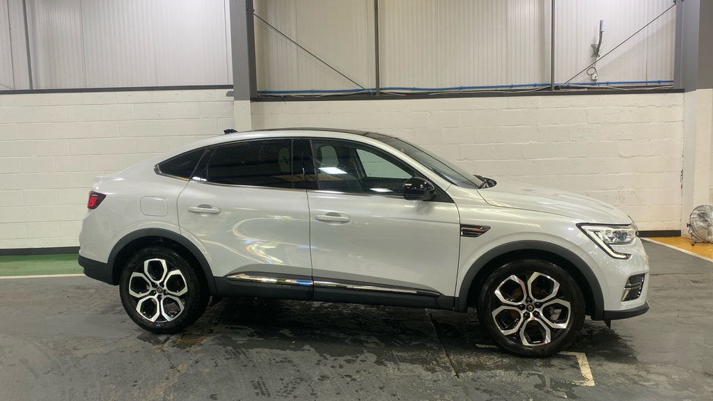 Renault Arkana 1.3 Tce Mild Hybrid 140 S Edition Edc White #3