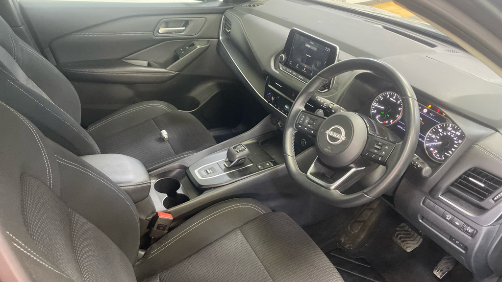 Nissan Qashqai 1.3 Dig-t Mh 158 Acenta Premium Xtronic BT23WGX Grey #4
