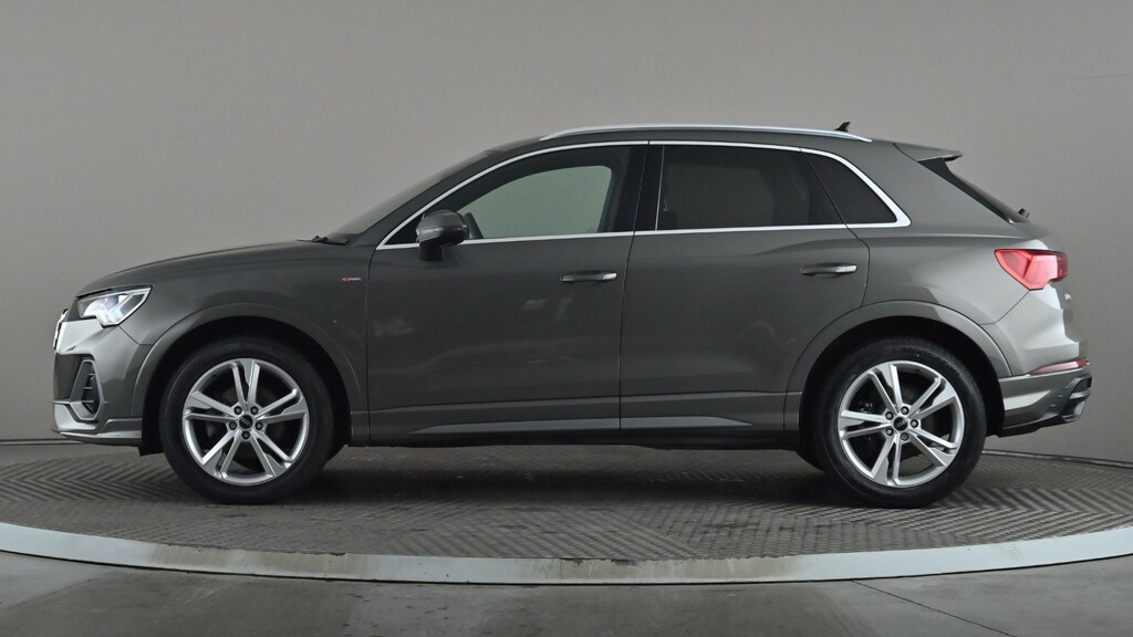 Audi Q3 35 Tfsi S Line Grey #3