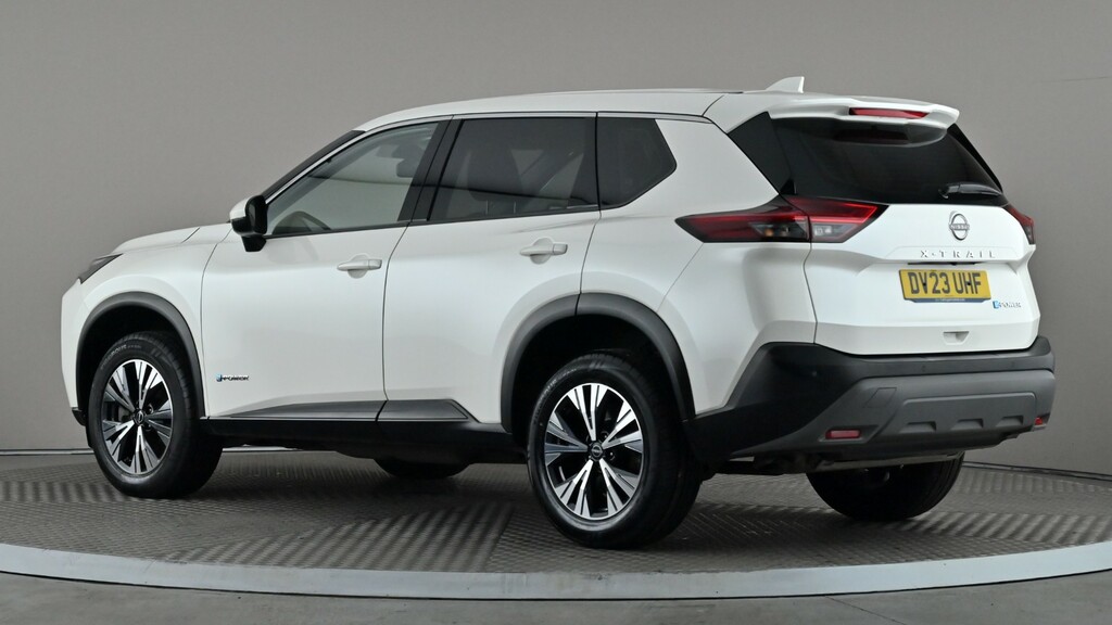 Nissan X-Trail 1.5 E-power 204 Acenta Premium Xtronic White #4