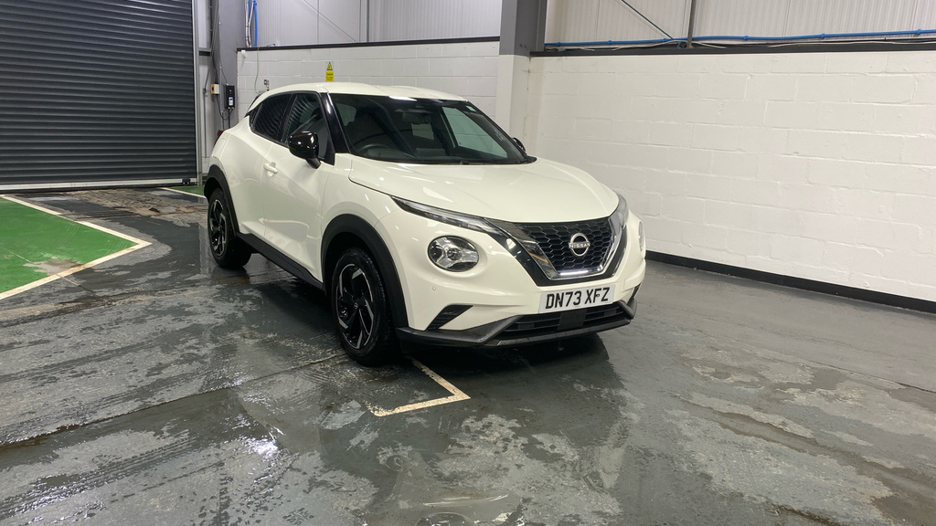 Nissan Juke 1.0 Dig-t 114 N-connecta DN73XFZ White #3