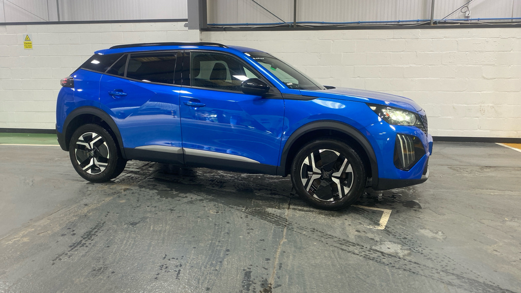Peugeot 2008 1.2 Puretech 130 Allure Eat8 Black #3