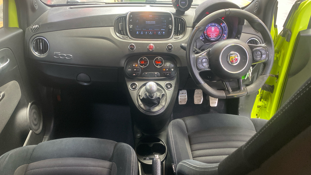 Abarth 595 1.4 T-jet 180 Competizione Black #5