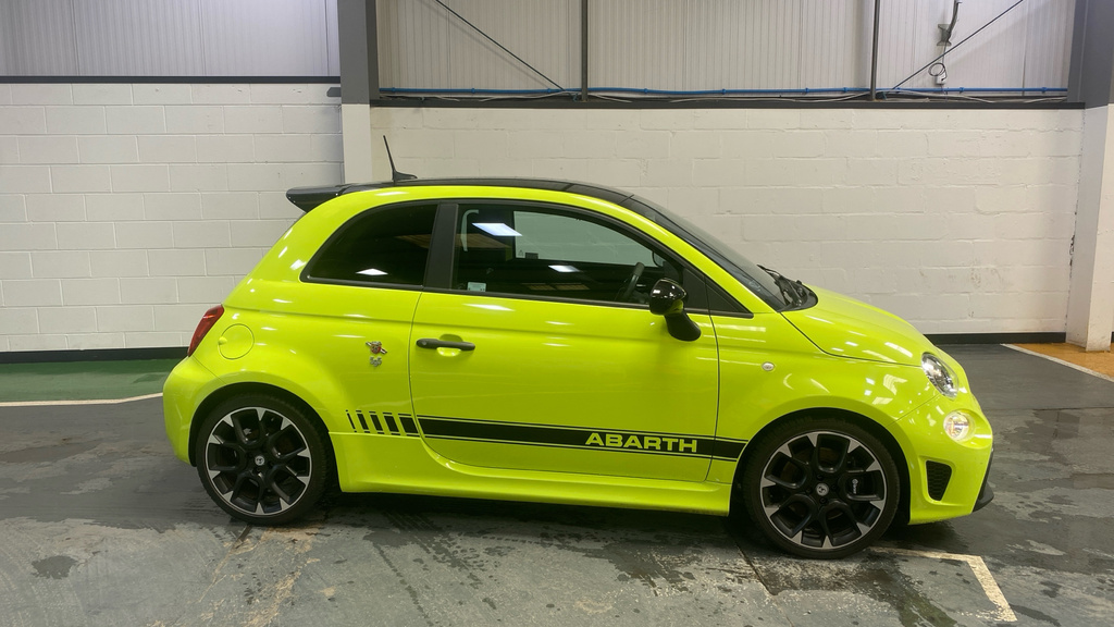 Abarth 595 1.4 T-jet 180 Competizione Black #2