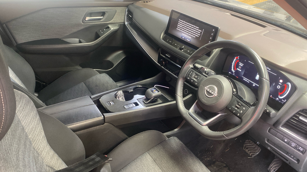 Nissan X-Trail 1.5 Mhev 163 N-connecta Xtronic Grey #4