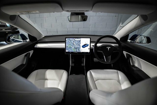 Tesla Model 3 Motor Performance Saloon LB69OFG Blue #2
