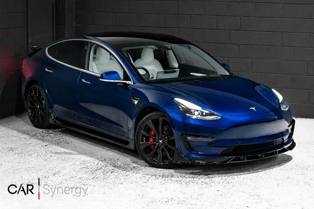 Tesla Model 3 Motor Performance Saloon Blue