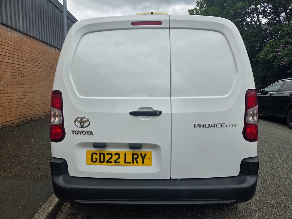 Toyota Proace City 1.5L Active White #5