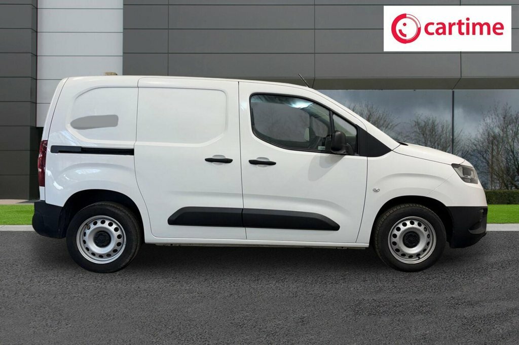 Toyota Proace City 1.5L Active White #2