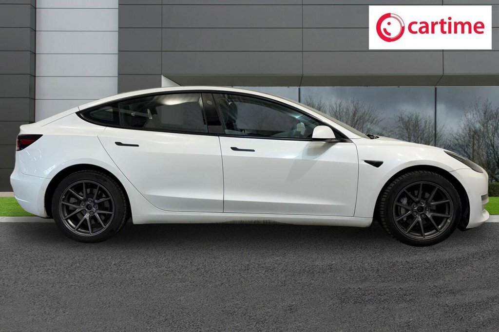 Tesla Model 3 Saloon WX71VSC White #2