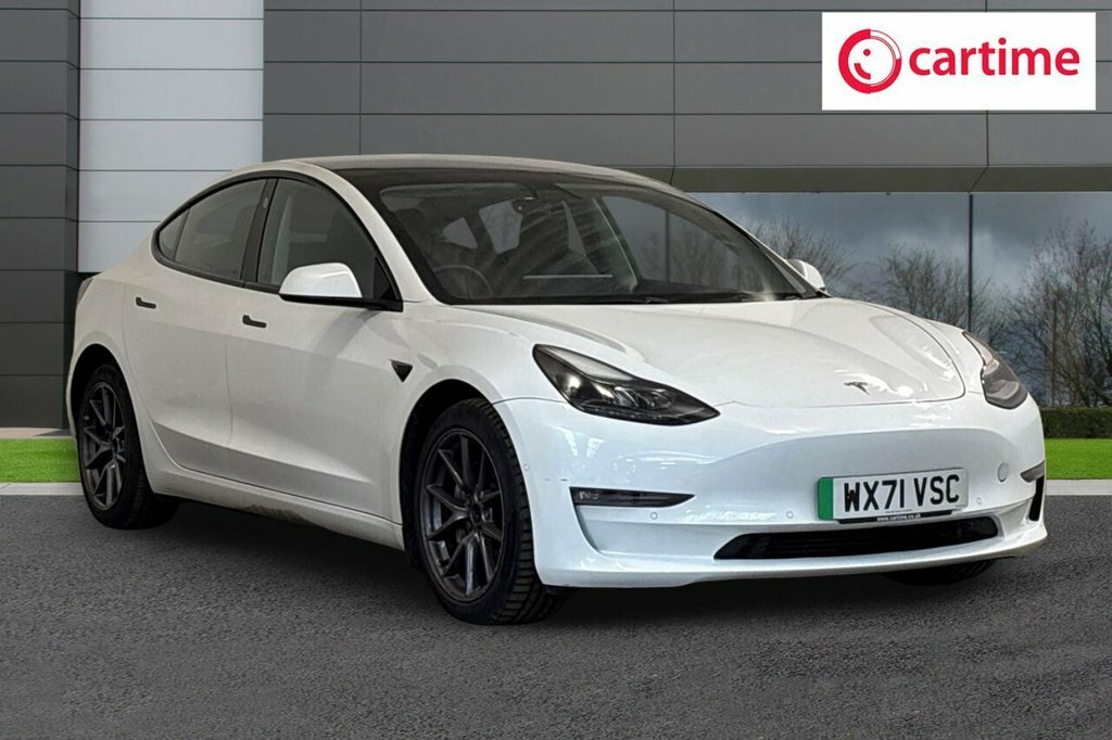 Tesla Model 3 Saloon White